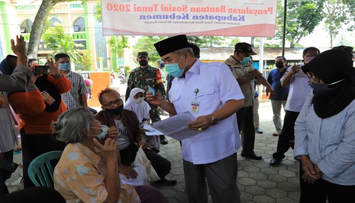 Pantau Penyaluran BST,...