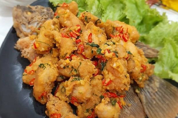Gurame Saus Telur Asin...