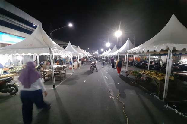 Kejari Karawang Turunkan...