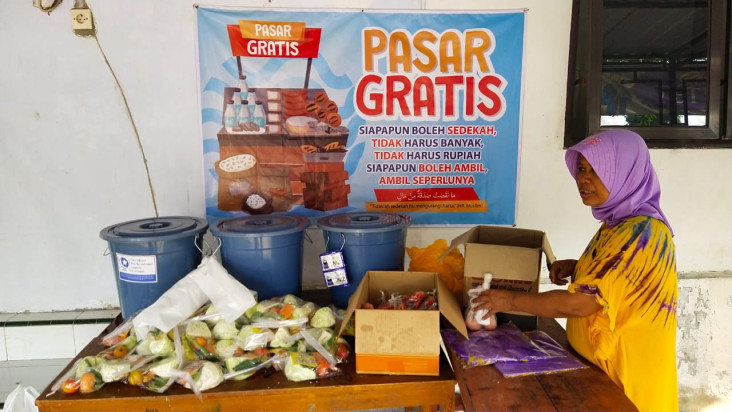 Pasar Gratis Masjid...