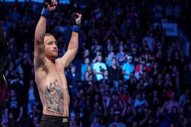 Justin Gaethje Menangi...