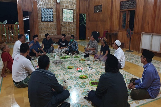 Forum Kiai Muda NU Cirebon...