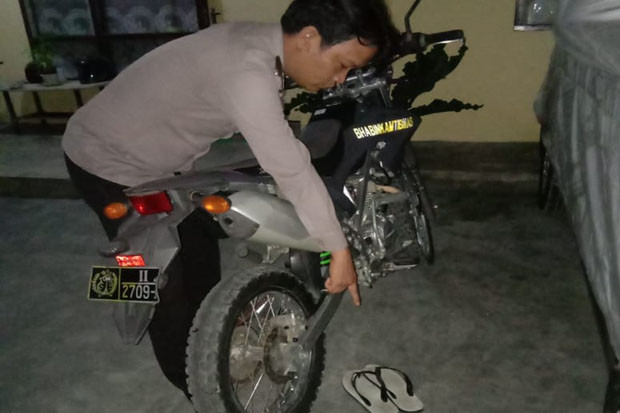 Super Nekat, Maling...