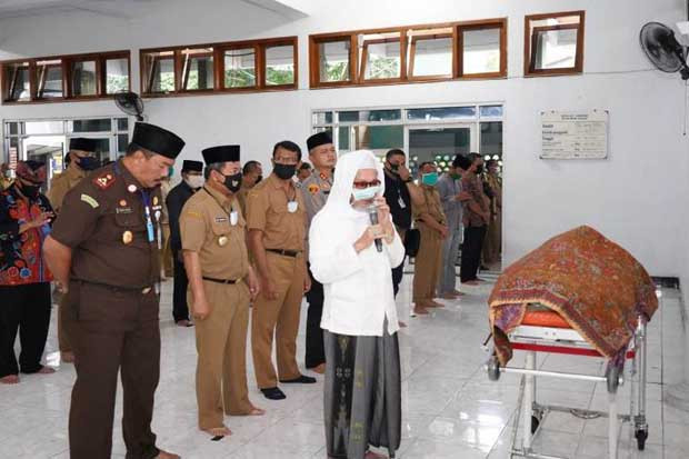 Sekda Garut Meninggal,...