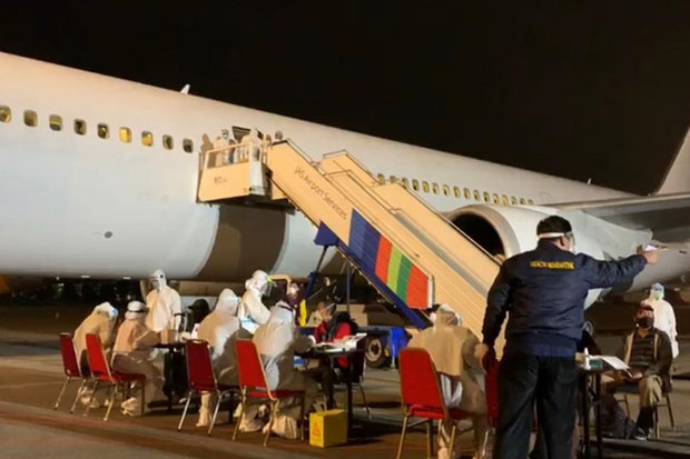 Tiba di Soetta, WNI...