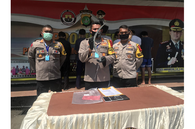 Terlibat Tawuran, 11...
