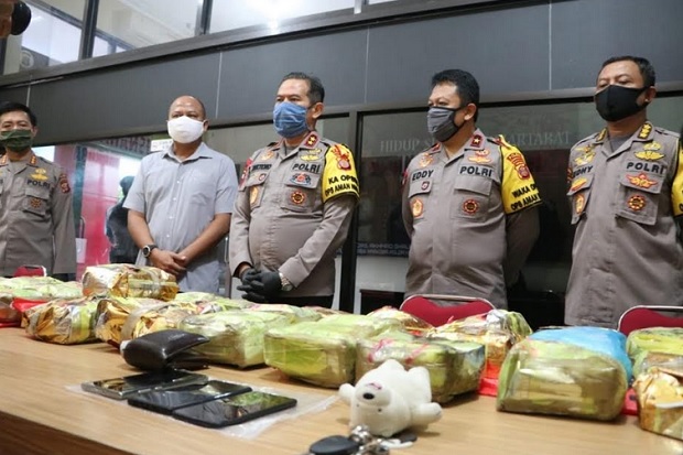 Dikemas dalam Plastik...