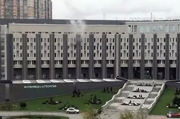 RS Corona di Rusia Terbakar,...