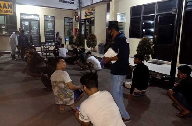 Tiga Pelanggar PSBB...