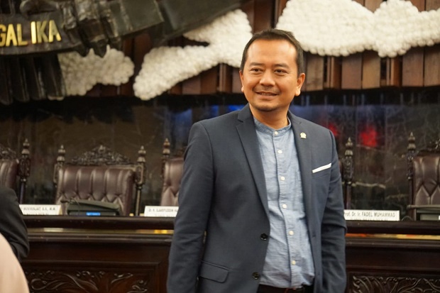 Ketua Komisi X: Waspadai...