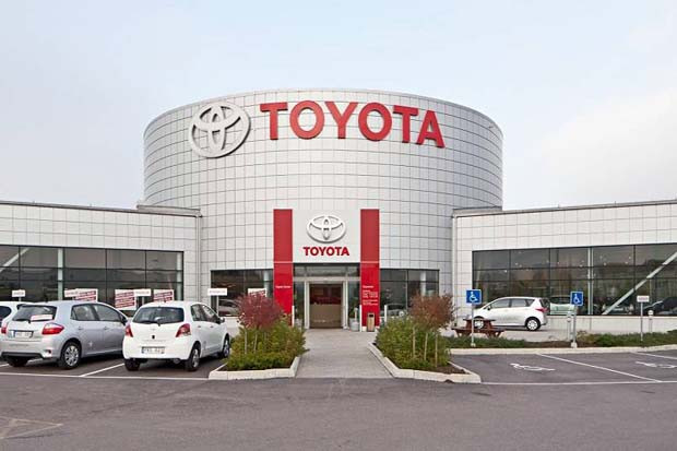 Toyota Babak Belur,...