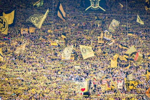 Pendukung Dortmund Diharamkan...