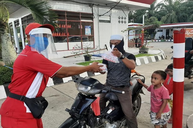 Pertamina Bagikan 2.100...