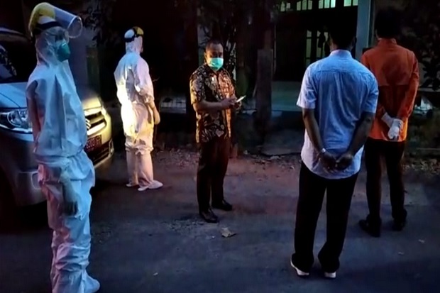 Keluarga Pasien Positif...
