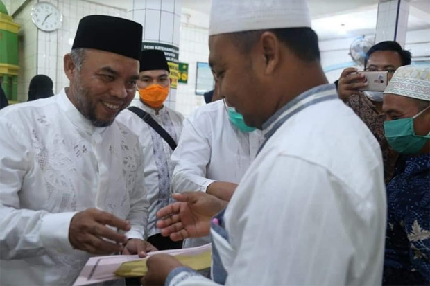 Bupati Andi Suhaimi...