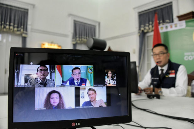 Perusahaan Swedia Bantu...