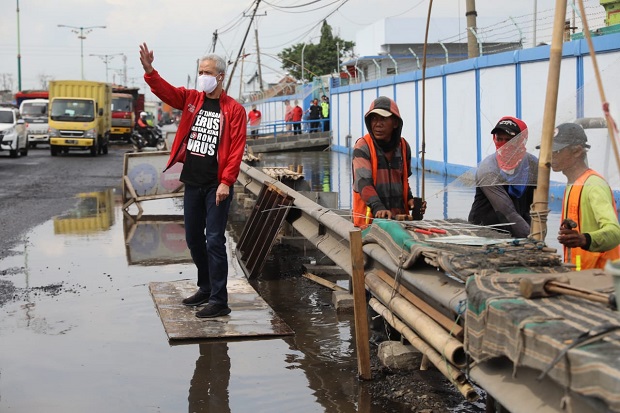 Ganjar Ngamuk, Banjir...