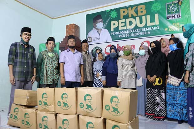 Cak Imin Bagikan 1.000...