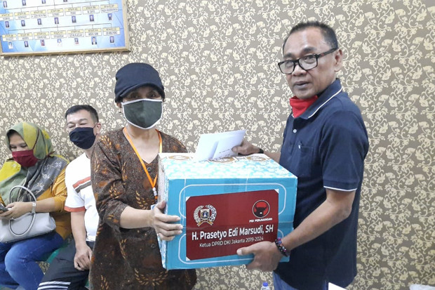 Ketua DPRD DKI Sebar...