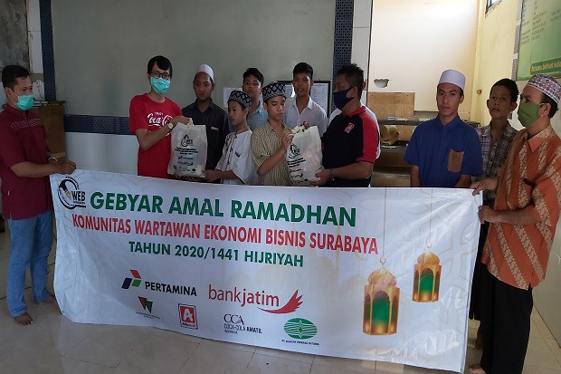 Jurnalis Ekonomi Bisnis...