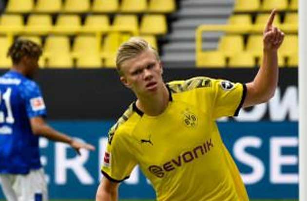 Haaland Cetak Gol Pertama...