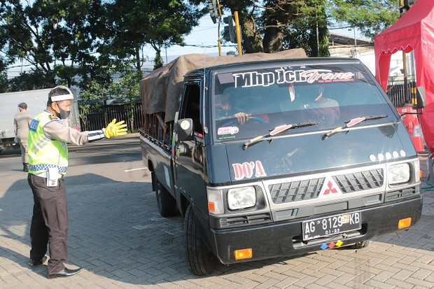 Tidak Jelas Tujuannya,...
