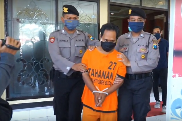 Oknum Guru SMP di Blitar...