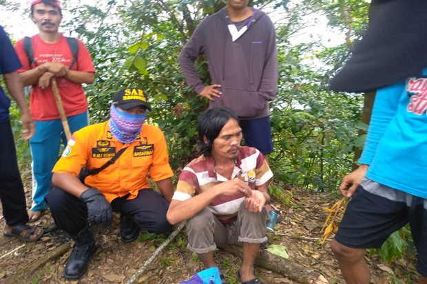 Hilang di Hutan Pegunungan...