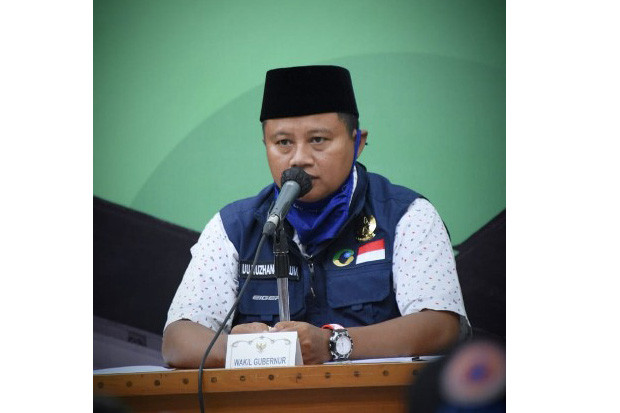 Uu Ruzhanul Ajak Masyarakat...