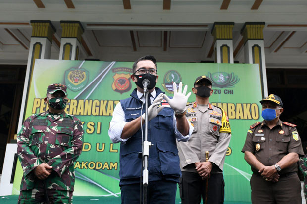 Ridwan Kamil Lepas Distribusi...
