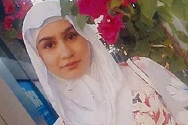 Mahasiswi Cantik Berjilbab...