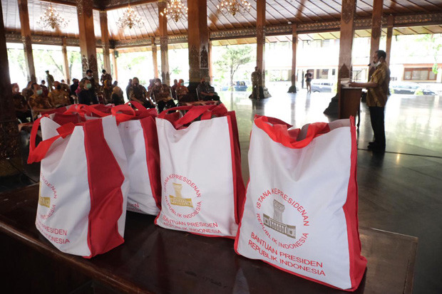 20.000 Paket Sembako...