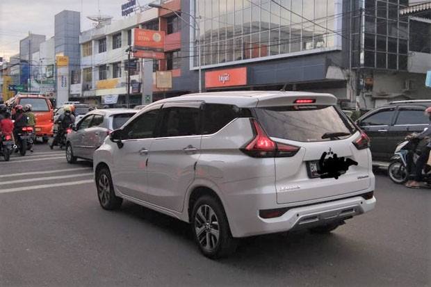 Pemudik Pakai Mobil...