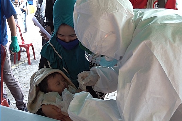 Bayi 2 Bulan Ikut Rapid...