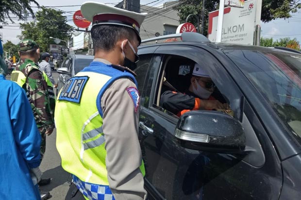 Ada 7.500 Pelanggaran...