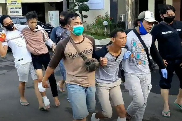 Polisi Tembak Dua Maling...