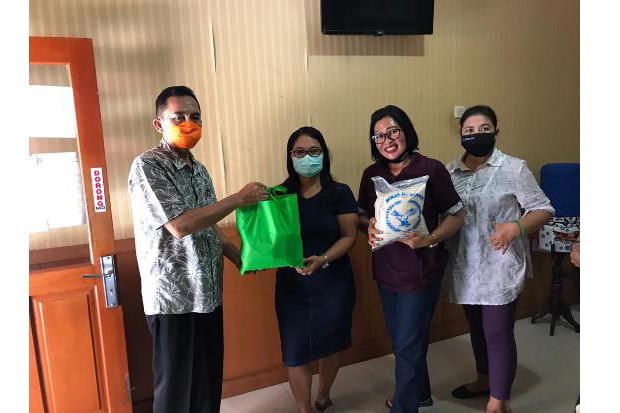 Pemkot Denpasar Distribusikan...
