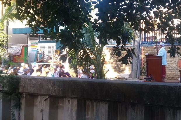Warga Warakas Laksanakan...