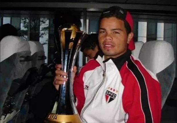 Gawat, Medali Emas Piala...