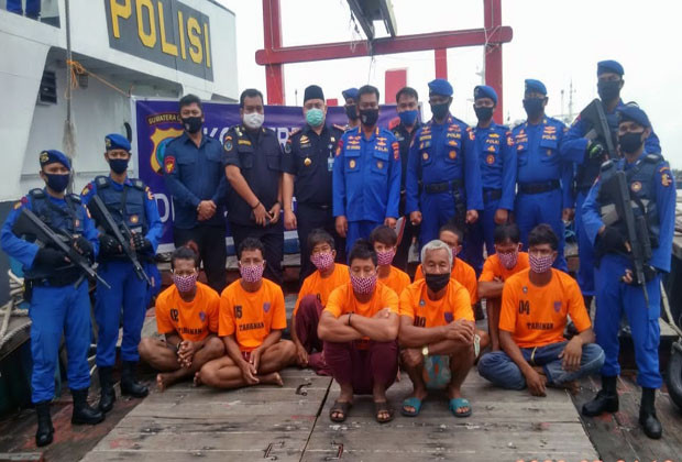 Kapal Patroli KP Antareja...