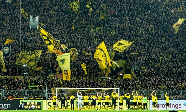Borussia Dortmund vs...