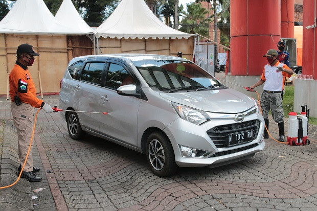 Dosen Unair Nilai PSBB...