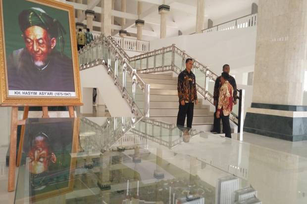 Pemkot Jakbar Akan Isolasi...