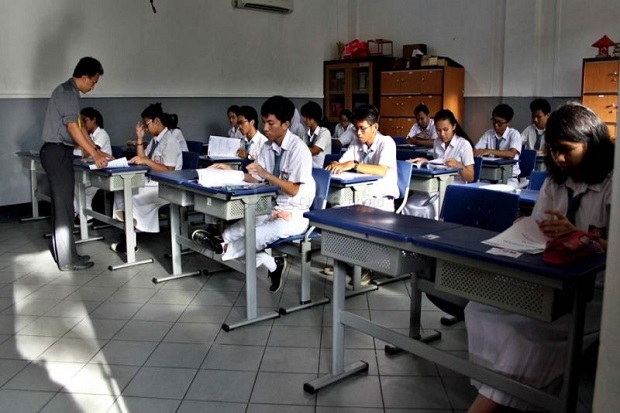 Soal Sekolah Dibuka...