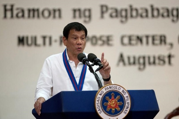Duterte Larang Siswa...
