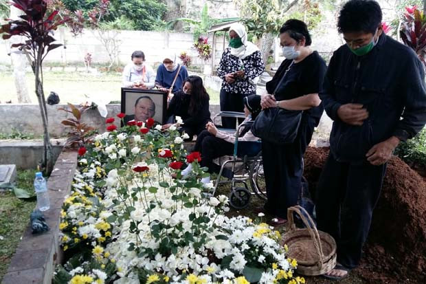 Prof Hariadi Soepangkat,...