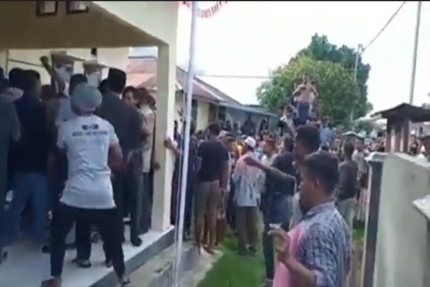 Pembagian BLT Tak Merata,...