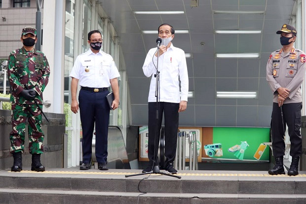 Jokowi Terapkan New...