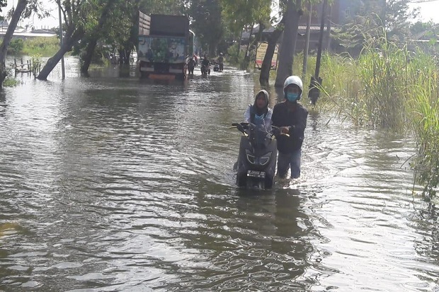 Lagi, Luapan Kali Lamong...