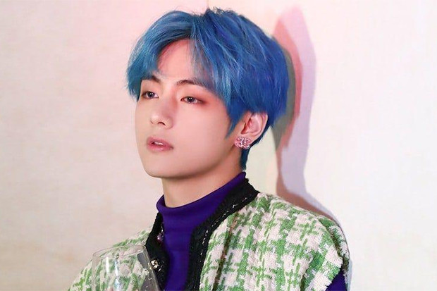 V BTS Pecahkan Rekor...